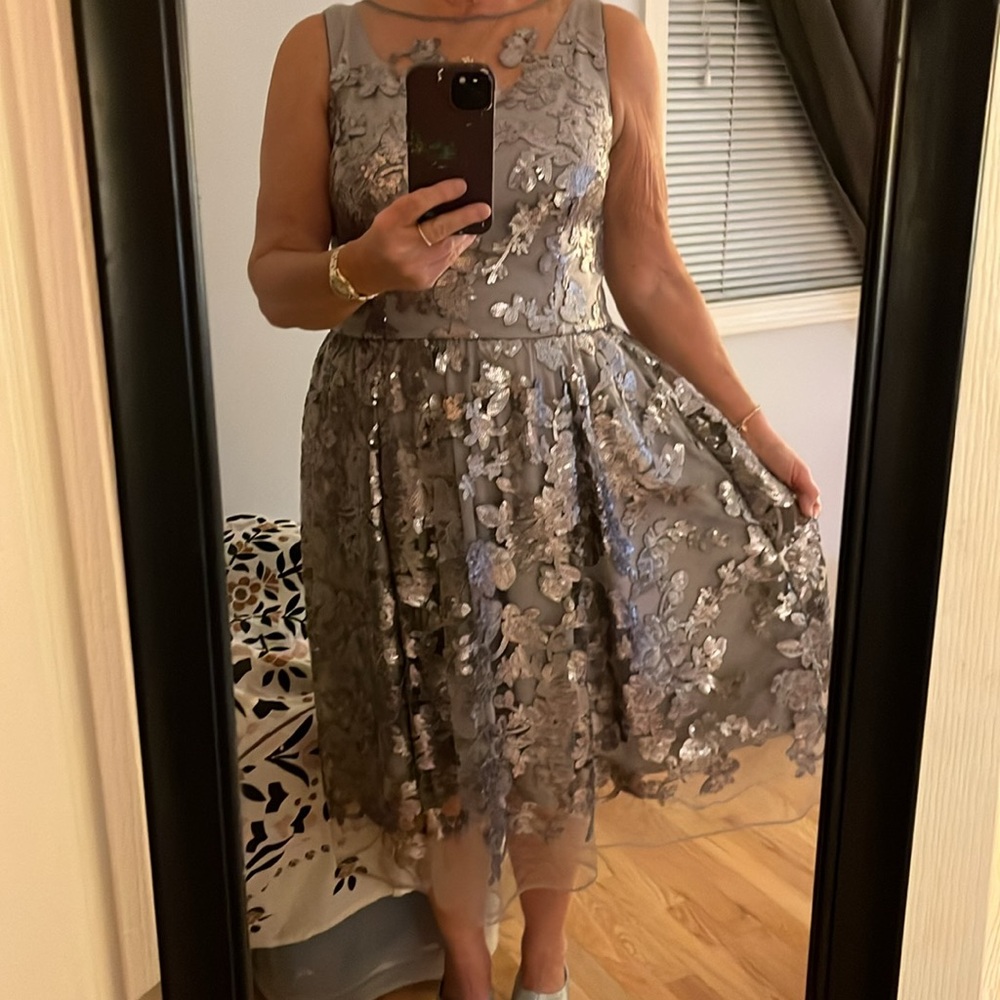 Vera Wang sequin silver cocktail dress size 14
